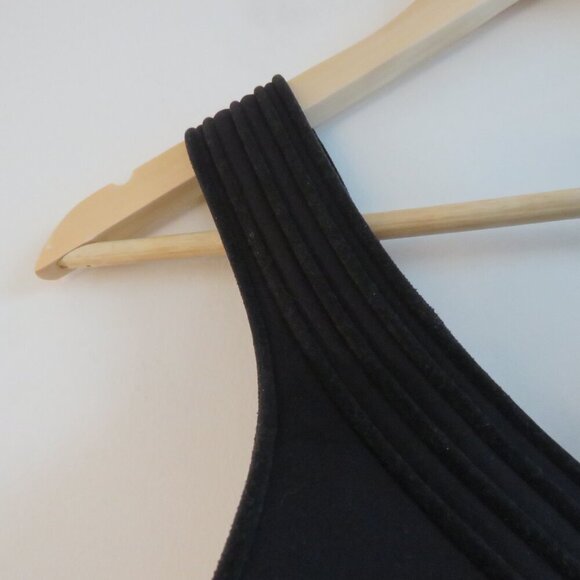 LULULEMON Get in Line Bra *Light Support, A/B Cups Black / Black - Size 2 - Picture 4 of 12